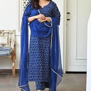 Meet your Posher, Love